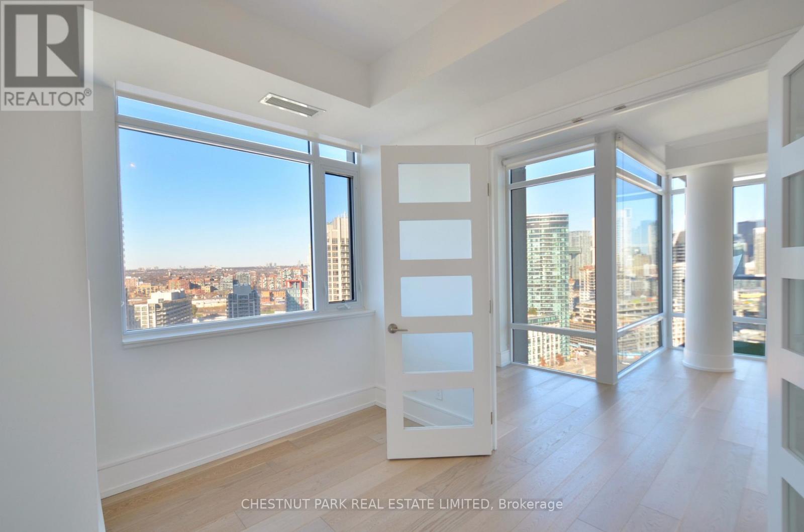 Photo 12 of Lph 06 90 Stadium Road, Toronto ON