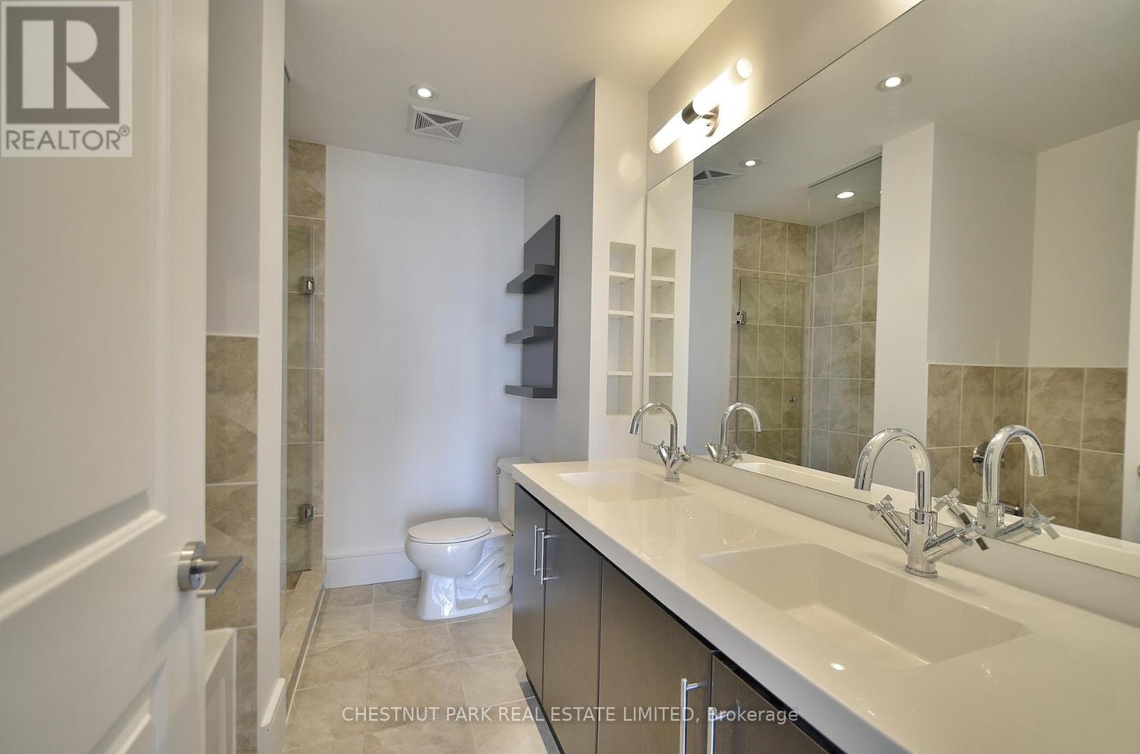 Photo 7 of Lph 06 90 Stadium Road, Toronto ON