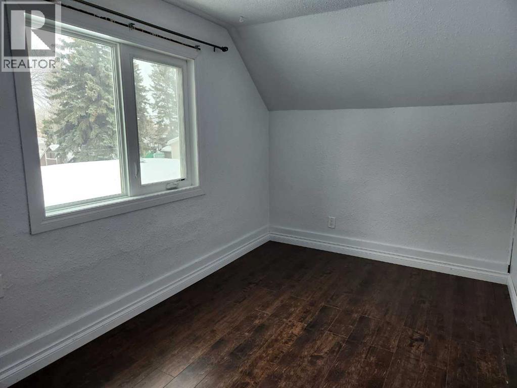 Photo 2 of 5409 46 Street, Lloydminster AB
