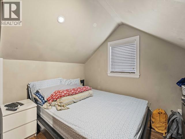 Photo 3 of 455 E 60th Avenue, Vancouver BC