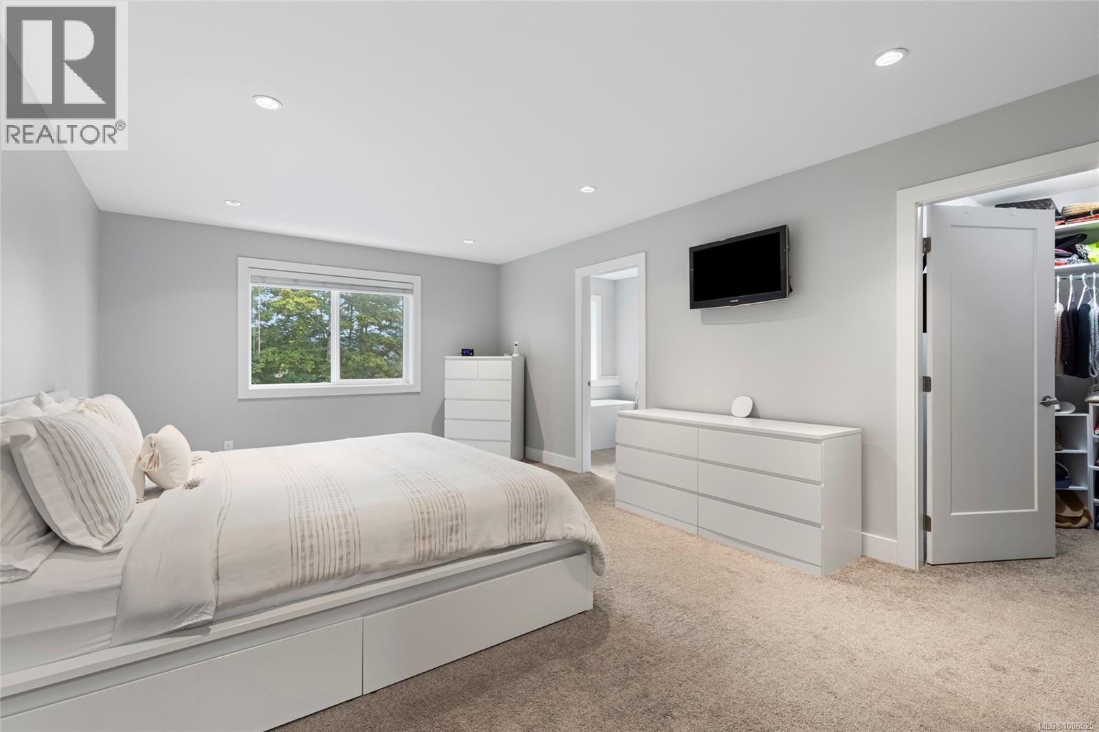 Photo 27 of 1109 Braelyn Pl, Langford BC
