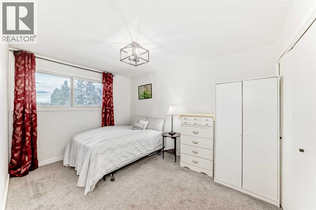 Photo 30 of 6223 Penedo Way Se, Calgary AB