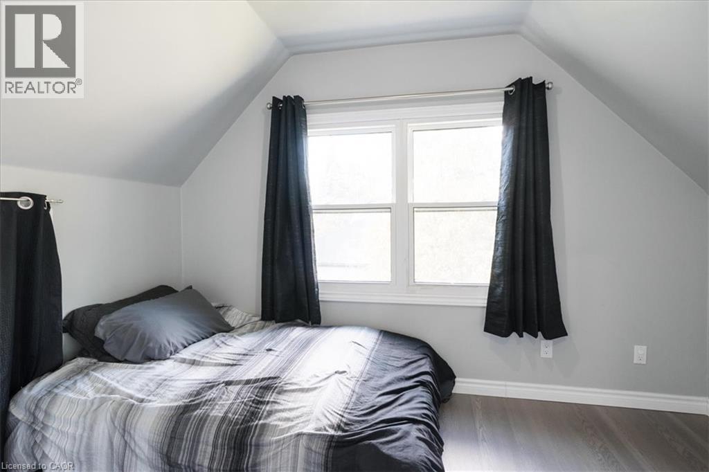 Photo 2 of 211 Mcnab Street W, Port Dover ON