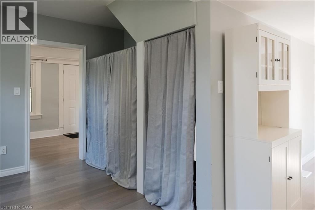 Photo 22 of 211 Mcnab Street W, Port Dover ON
