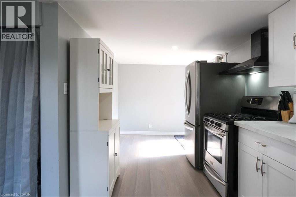 Photo 10 of 211 Mcnab Street W, Port Dover ON