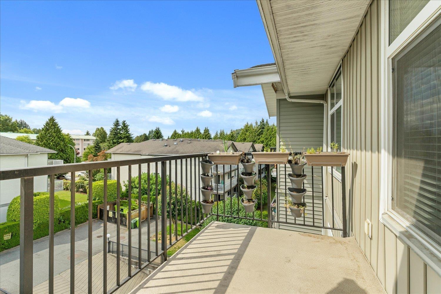 Photo 38 of 411 33255 Old Yale Road, Abbotsford BC