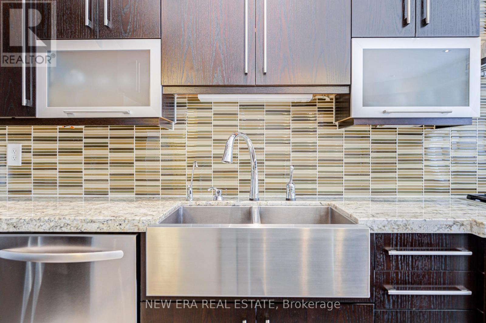Photo 31 of 119 Dairy Drive, Toronto ON