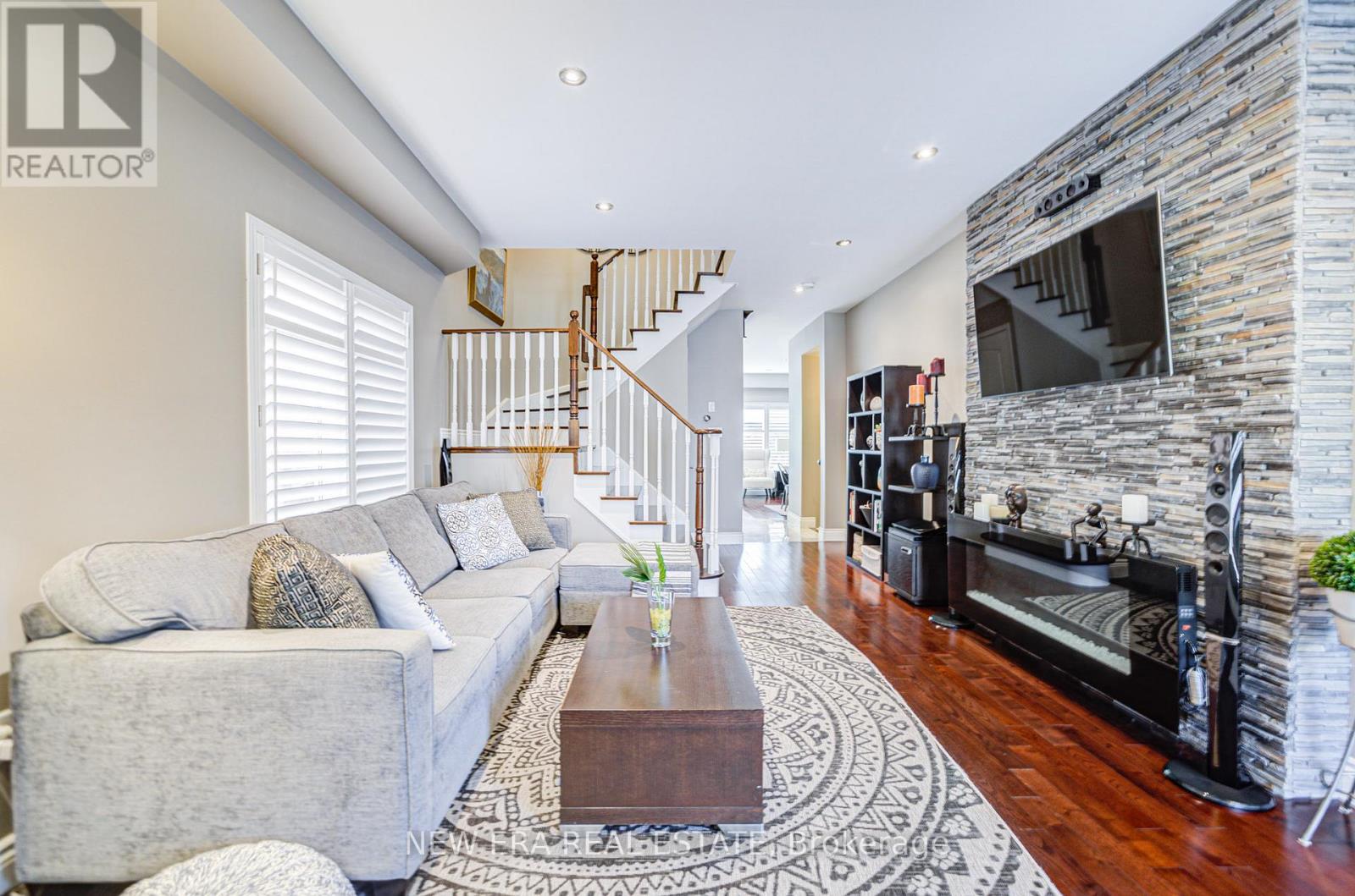 Photo 21 of 119 Dairy Drive, Toronto ON