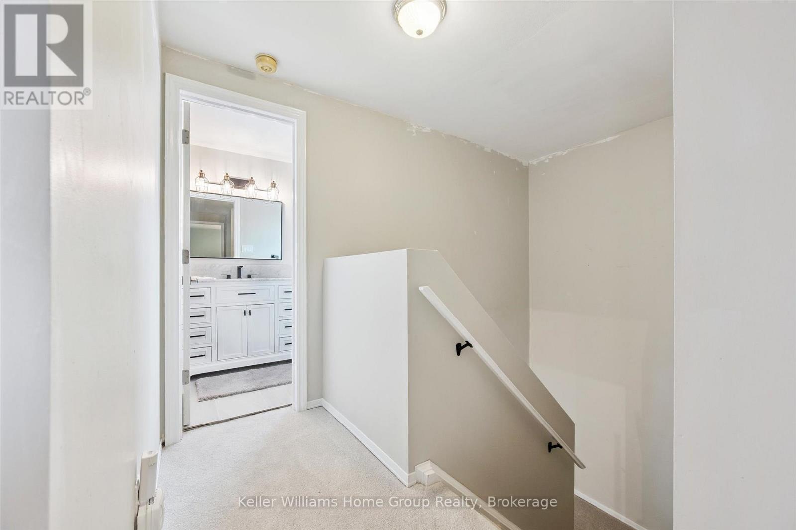 Photo 19 of 385 Strathallan Street, Centre Wellington ON