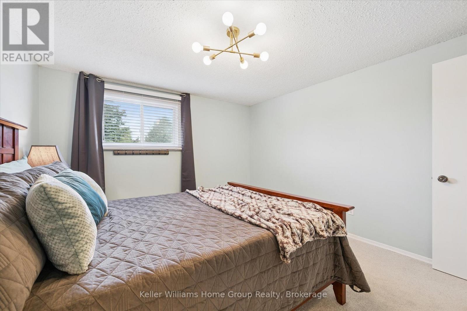 Photo 22 of 385 Strathallan Street, Centre Wellington ON