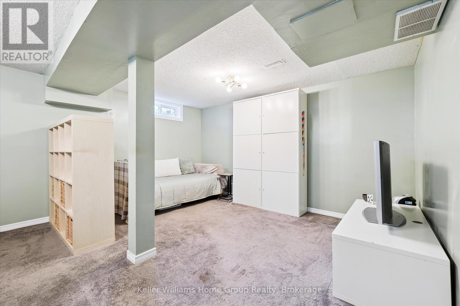 Photo 30 of 385 Strathallan Street, Centre Wellington ON