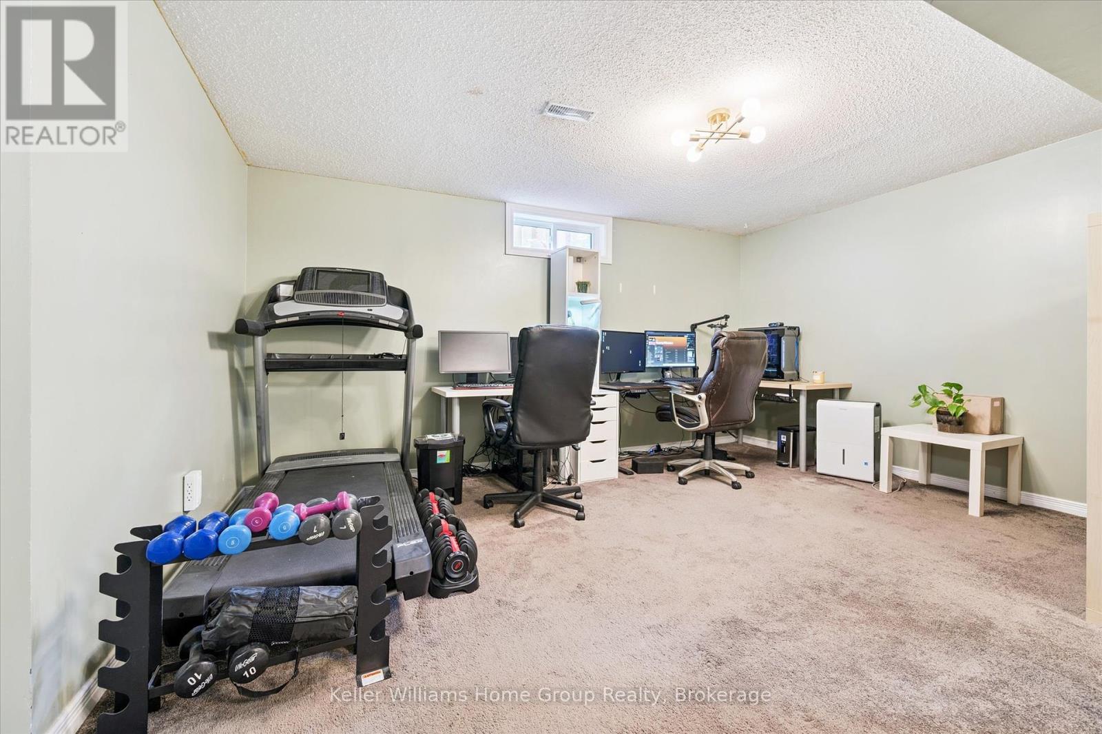 Photo 33 of 385 Strathallan Street, Centre Wellington ON
