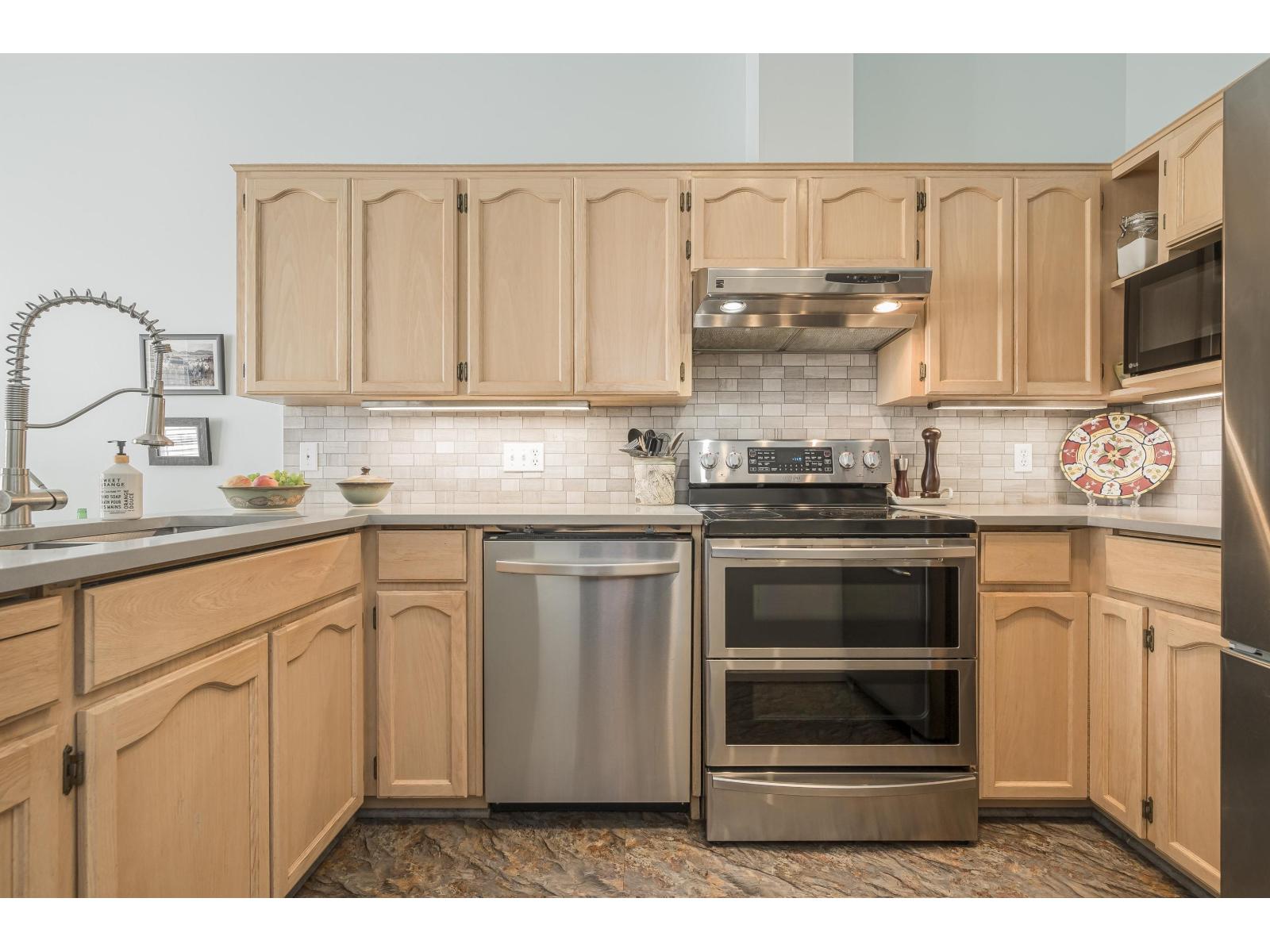 Photo 33 of 150 9012 Walnut Grove Drive, Langley BC