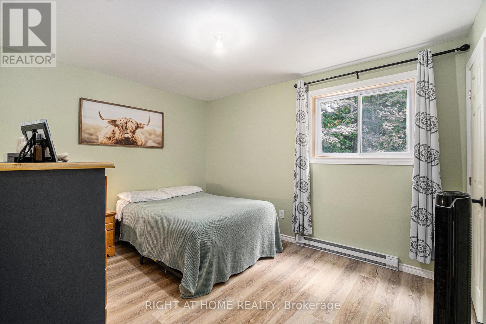 Photo 3 of 15 Willis James Lane, Mcnab Braeside ON