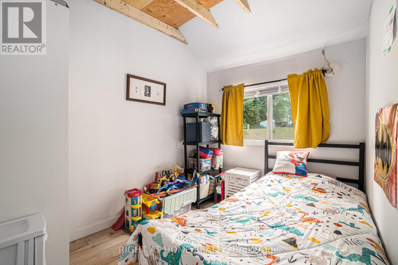 Photo 14 of 15 Willis James Lane, Mcnab Braeside ON
