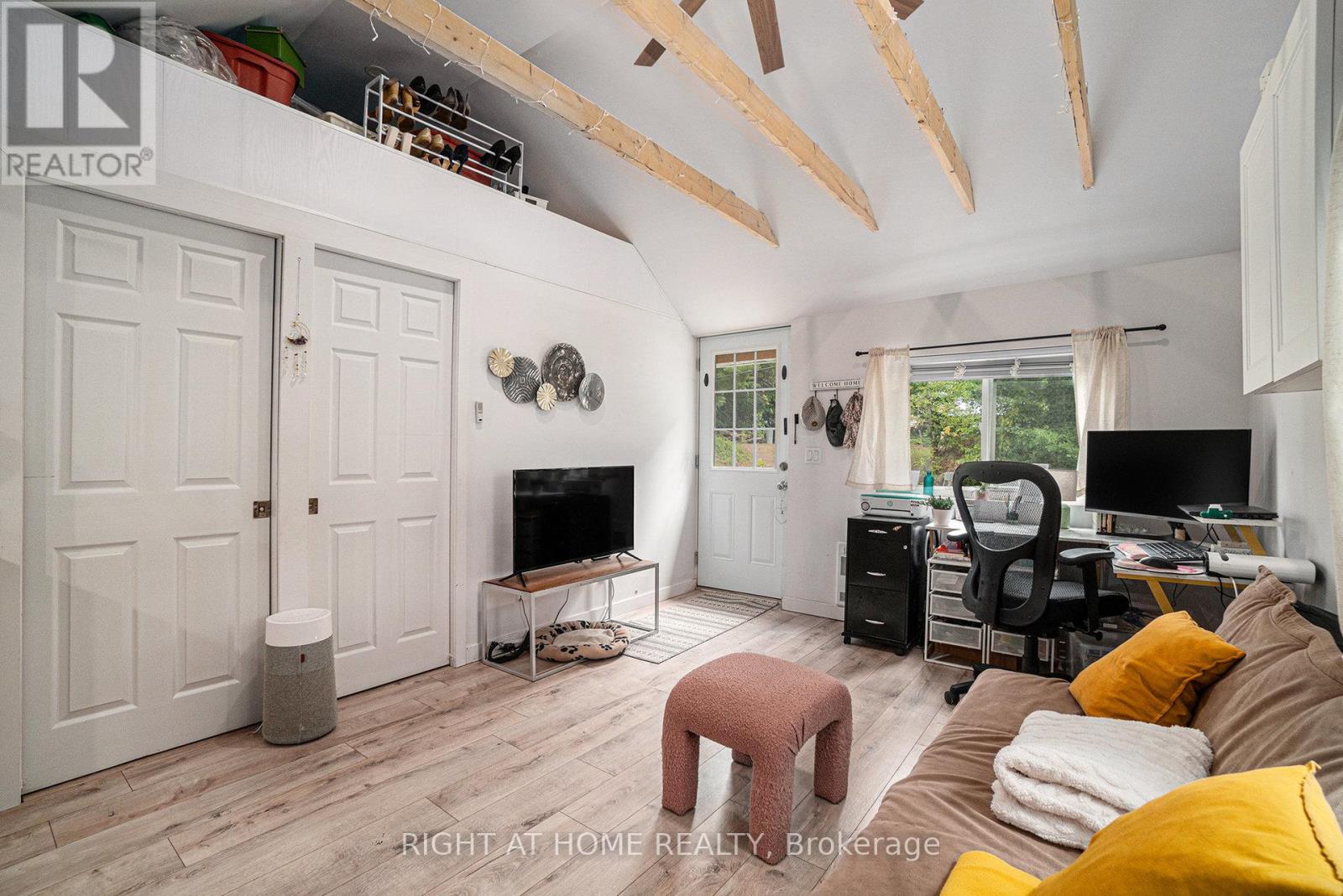 Photo 1 of 15 Willis James Lane, Mcnab Braeside ON