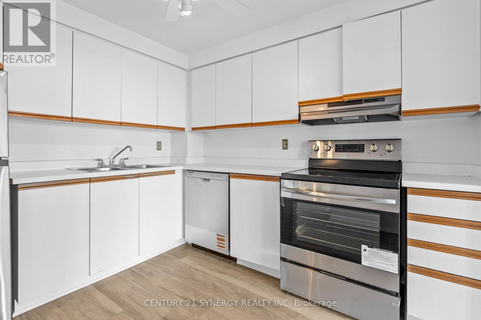 Photo 3 of 703 960 Teron Road, Ottawa ON