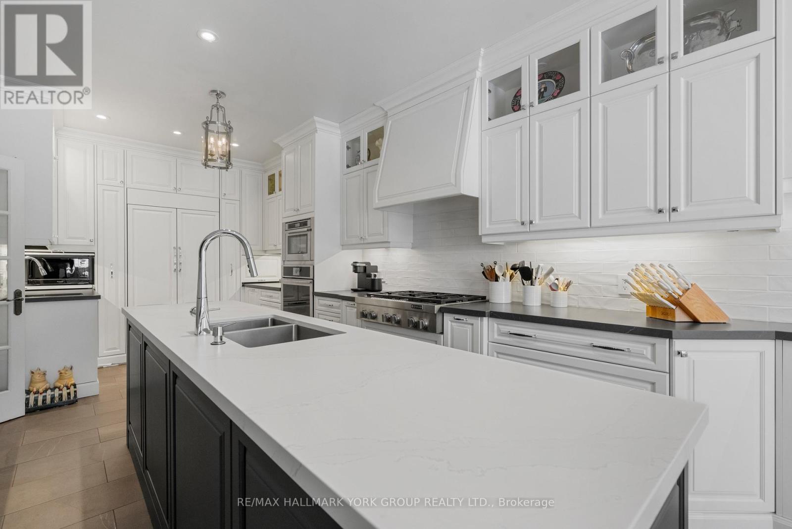 Photo 21 of 20 516 Quail Ridge Drive, Aurora ON