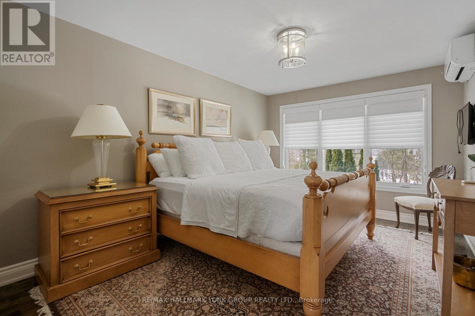 Photo 4 of 20 516 Quail Ridge Drive, Aurora ON