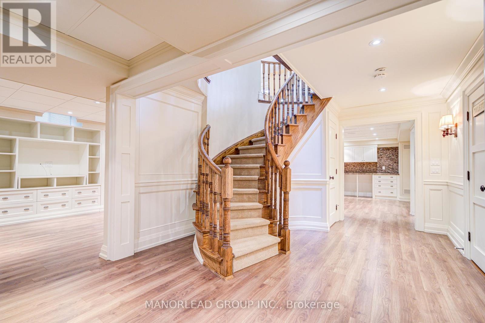 Photo 28 of 7 Ormsby Court, Richmond Hill ON