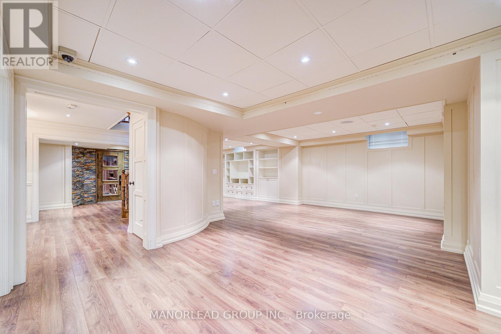 Photo 32 of 7 Ormsby Court, Richmond Hill ON