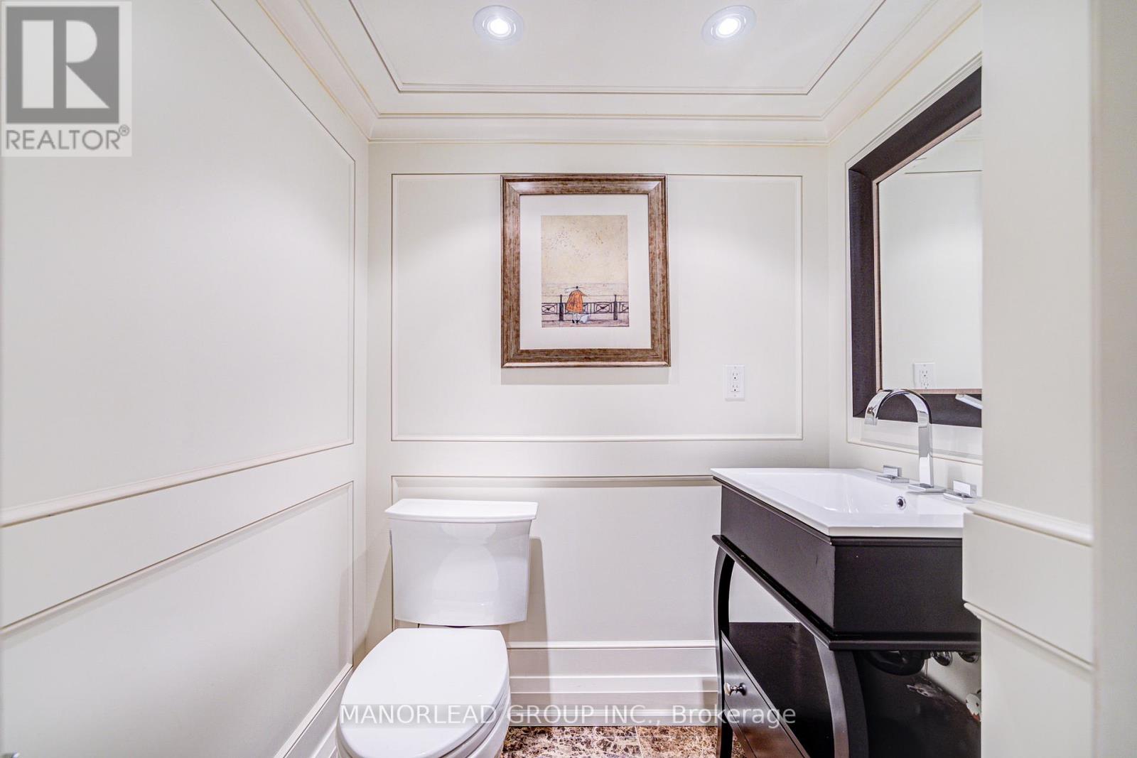 Photo 34 of 7 Ormsby Court, Richmond Hill ON