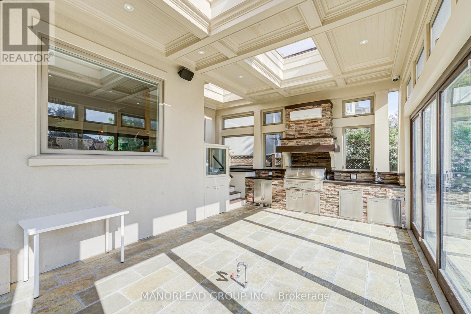Photo 37 of 7 Ormsby Court, Richmond Hill ON