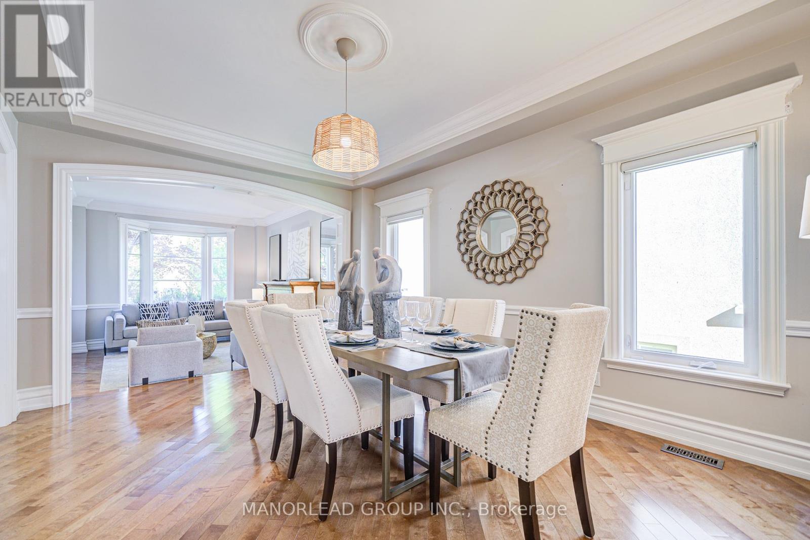 Photo 9 of 7 Ormsby Court, Richmond Hill ON