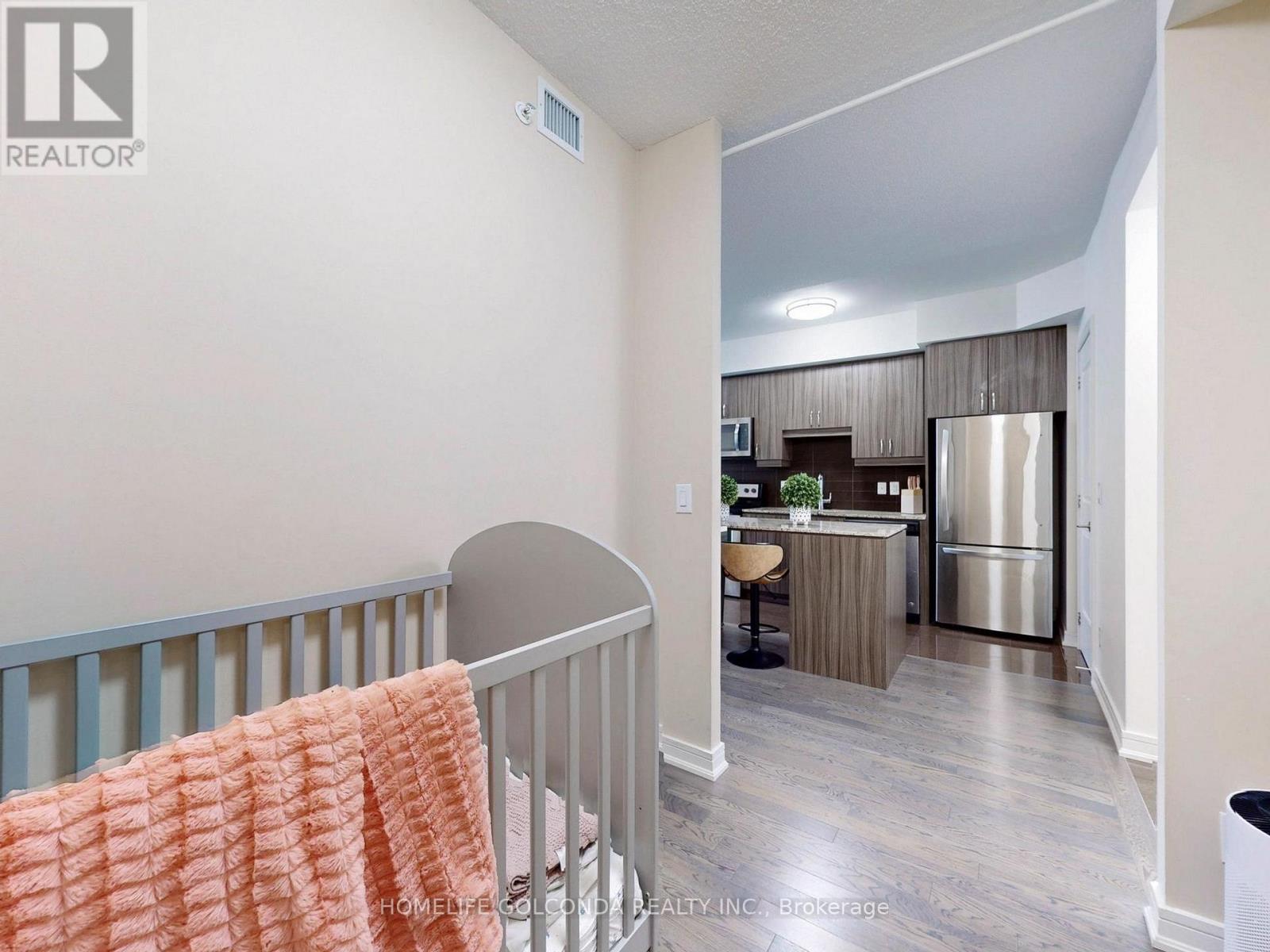 Photo 29 of 1007 9205 Yonge Street, Richmond Hill ON