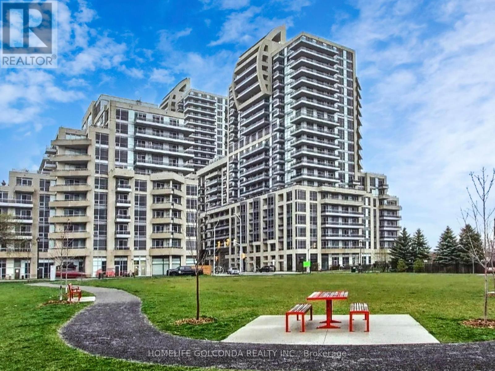 Photo 35 of 1007 9205 Yonge Street, Richmond Hill ON