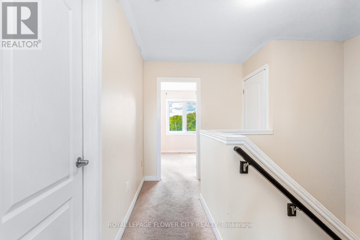 Photo 39 of 43 470 Linden Drive, Cambridge ON