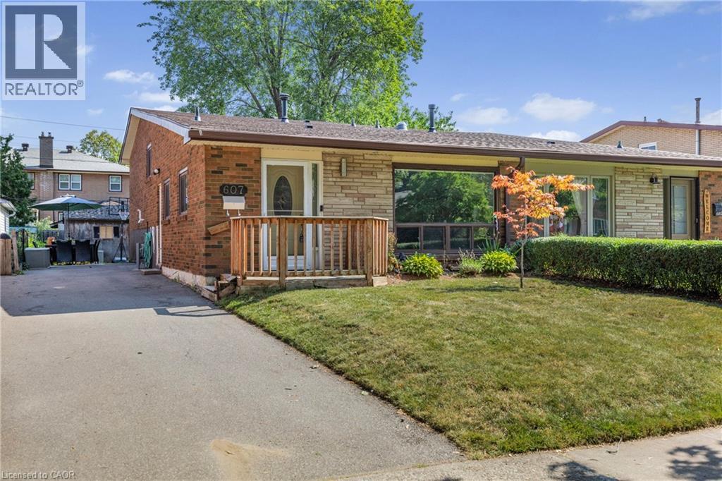 Photo 1 of 607 Turner Drive, Burlington ON