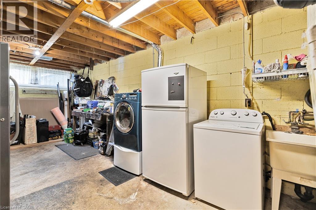 Photo 19 of 607 Turner Drive, Burlington ON
