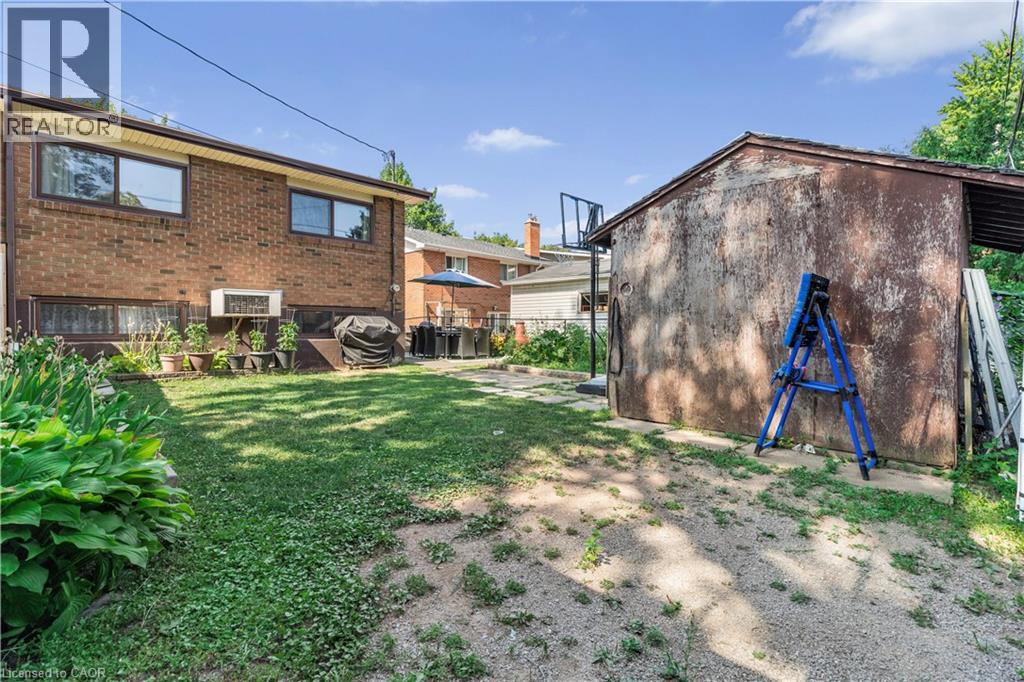 Photo 24 of 607 Turner Drive, Burlington ON