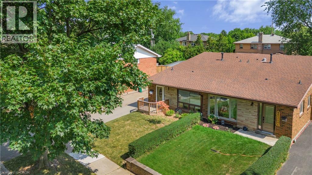 Photo 28 of 607 Turner Drive, Burlington ON