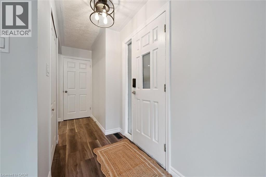 Photo 14 of 191 Silver Aspen Crescent, Kitchener ON
