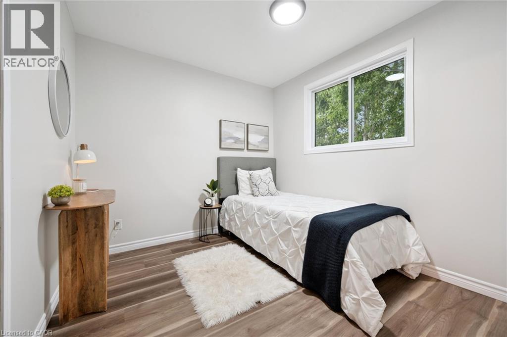 Photo 17 of 191 Silver Aspen Crescent, Kitchener ON