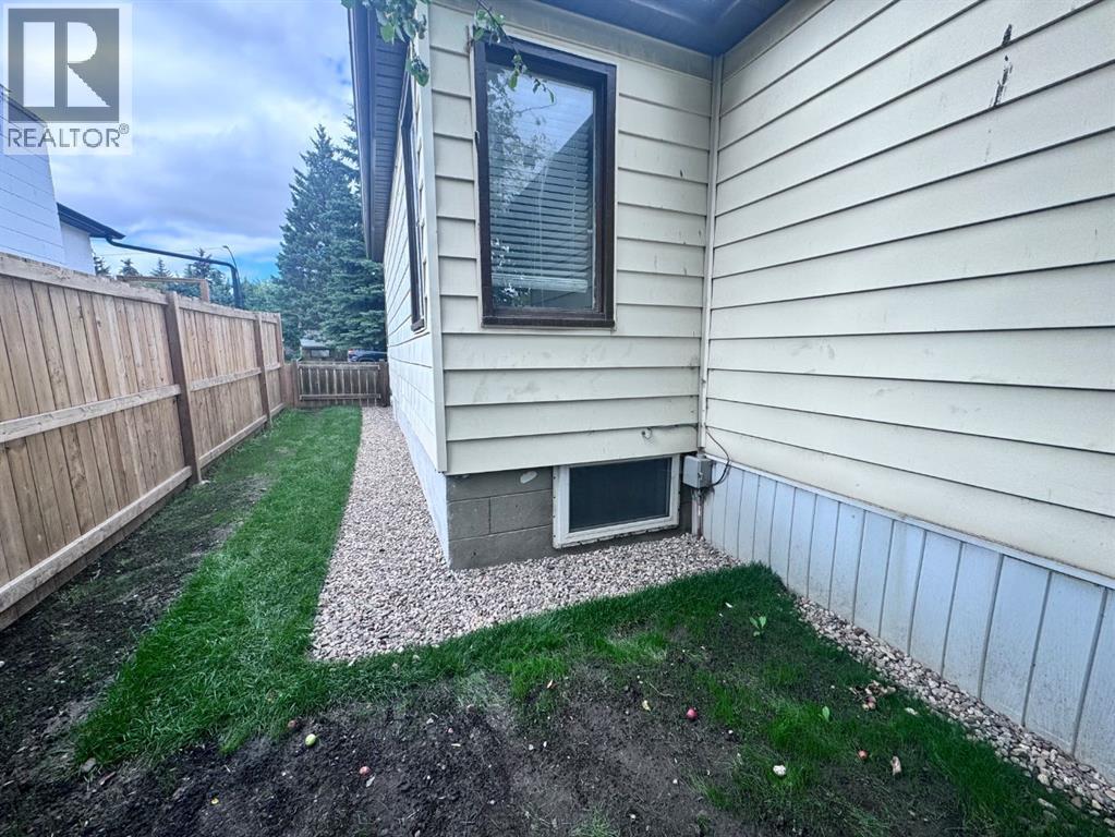 Photo 16 of 3921 50 A Street, Red Deer AB