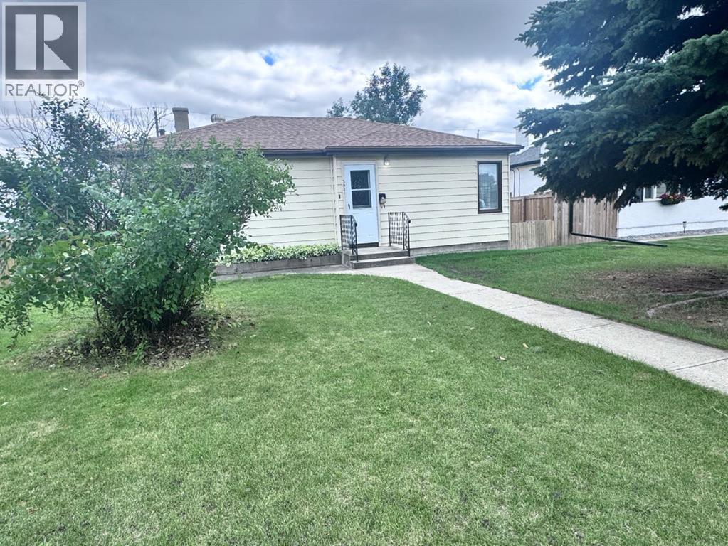 Photo 14 of 3921 50 A Street, Red Deer AB