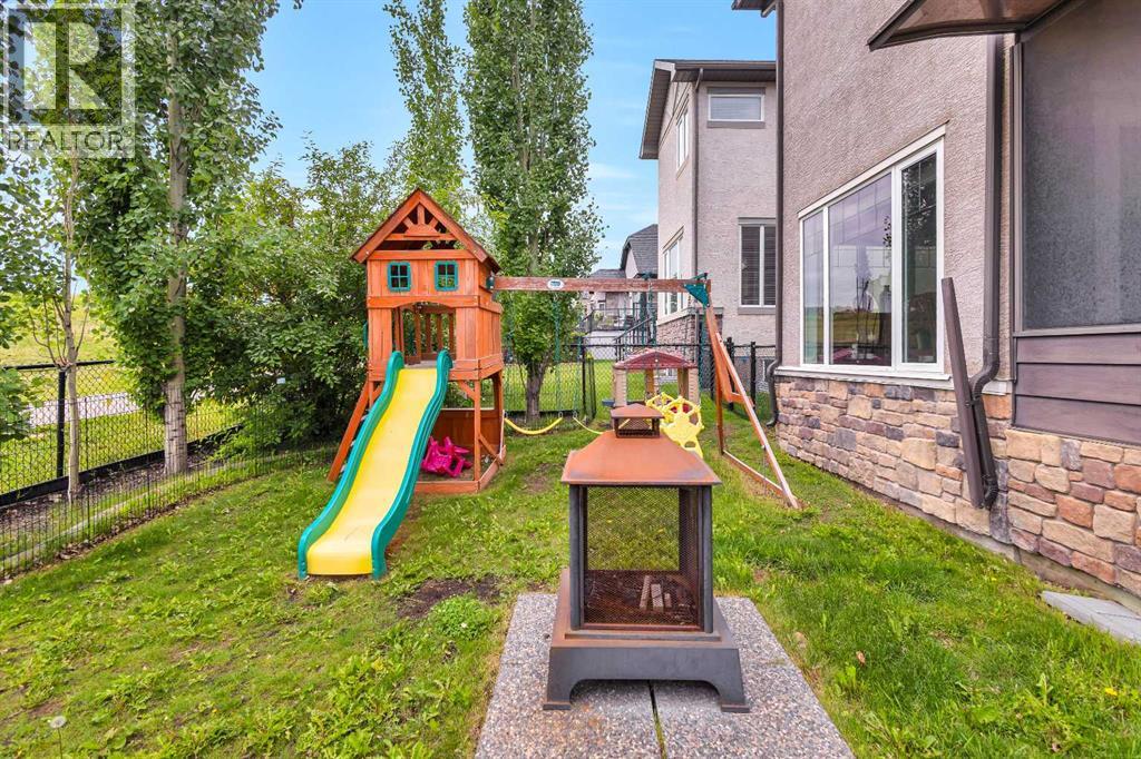 Single Family House for Sale in  Sherwood Rise NW Sherwood Calgary 