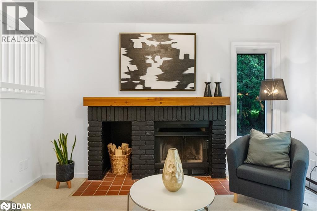 Photo 11 of 548 Oxbow Crescent, Collingwood ON