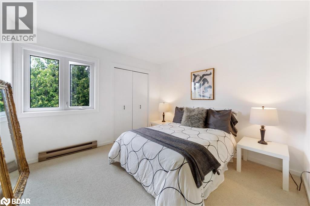 Photo 15 of 548 Oxbow Crescent, Collingwood ON