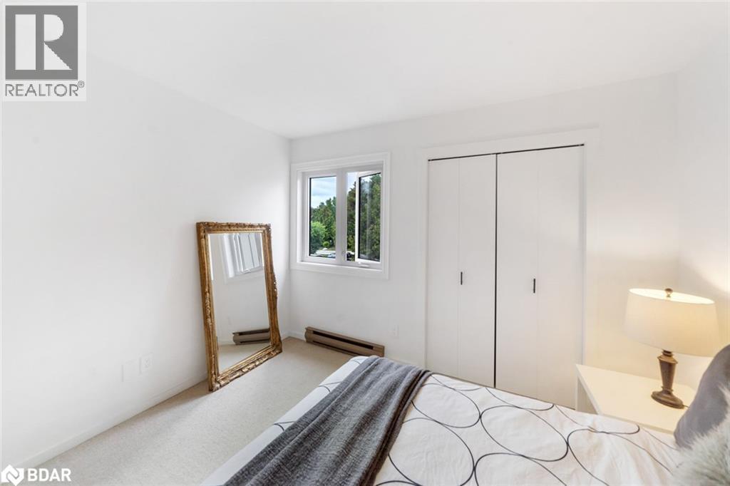 Photo 3 of 548 Oxbow Crescent, Collingwood ON