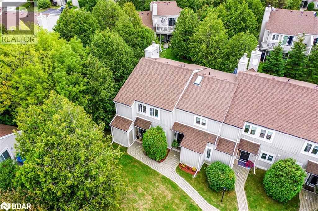 Photo 18 of 548 Oxbow Crescent, Collingwood ON