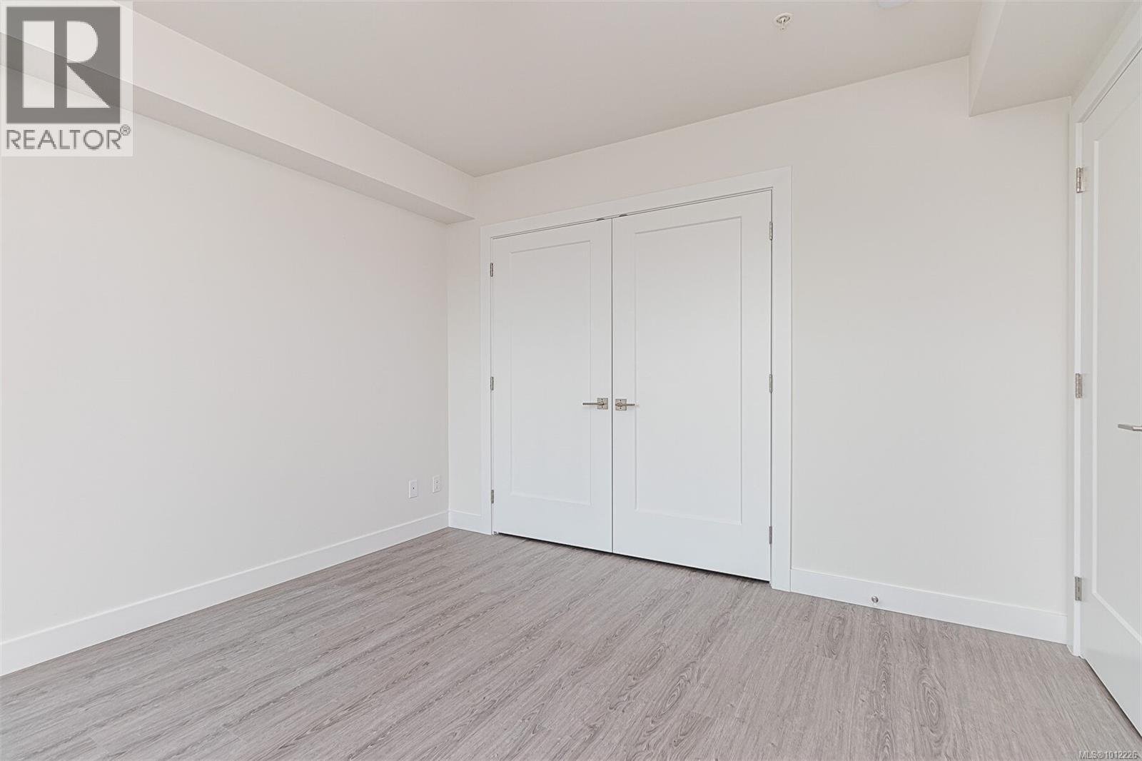 Photo 14 of 207 135 Haliburton St, Nanaimo BC