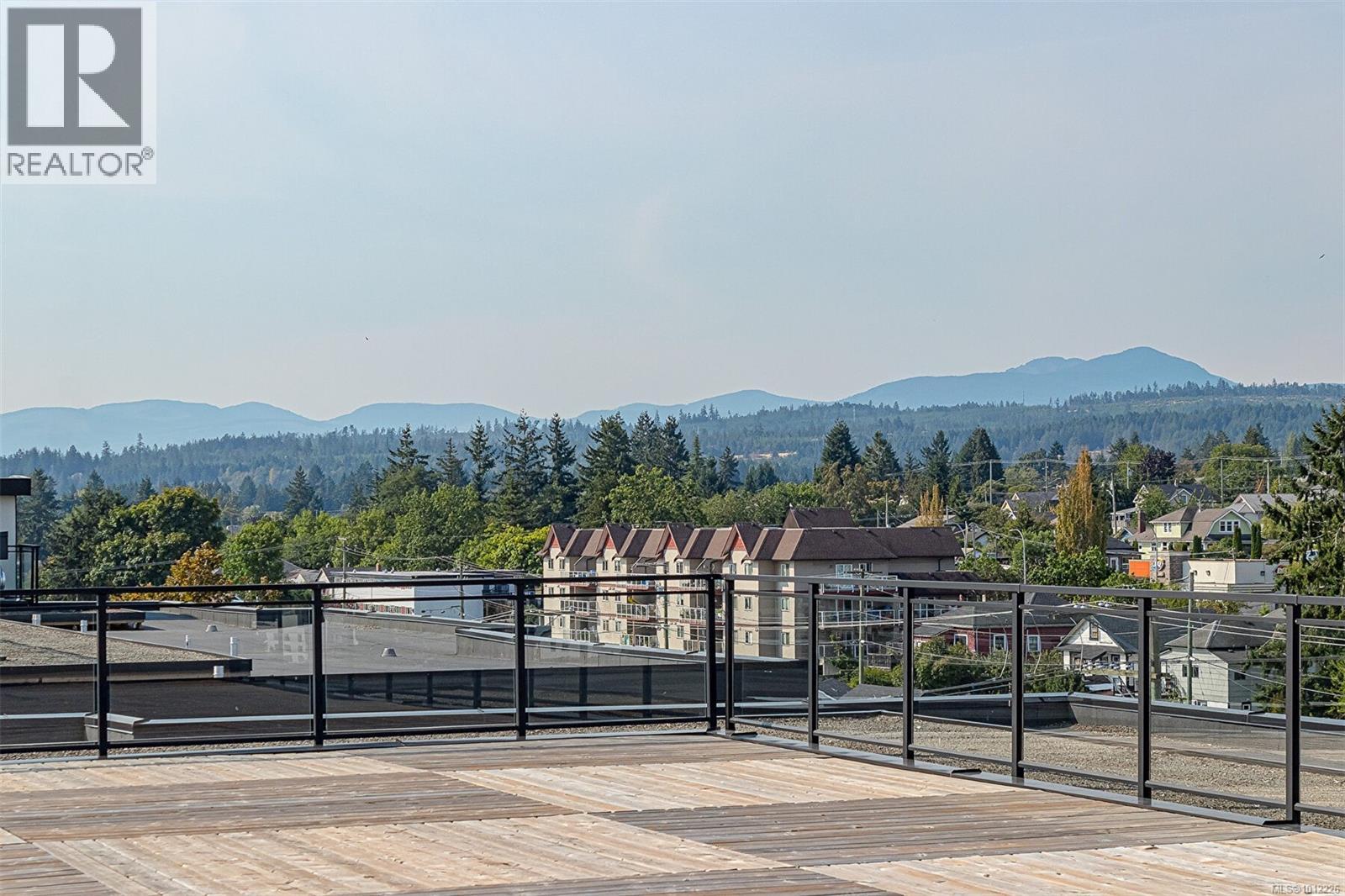 Photo 24 of 207 135 Haliburton St, Nanaimo BC