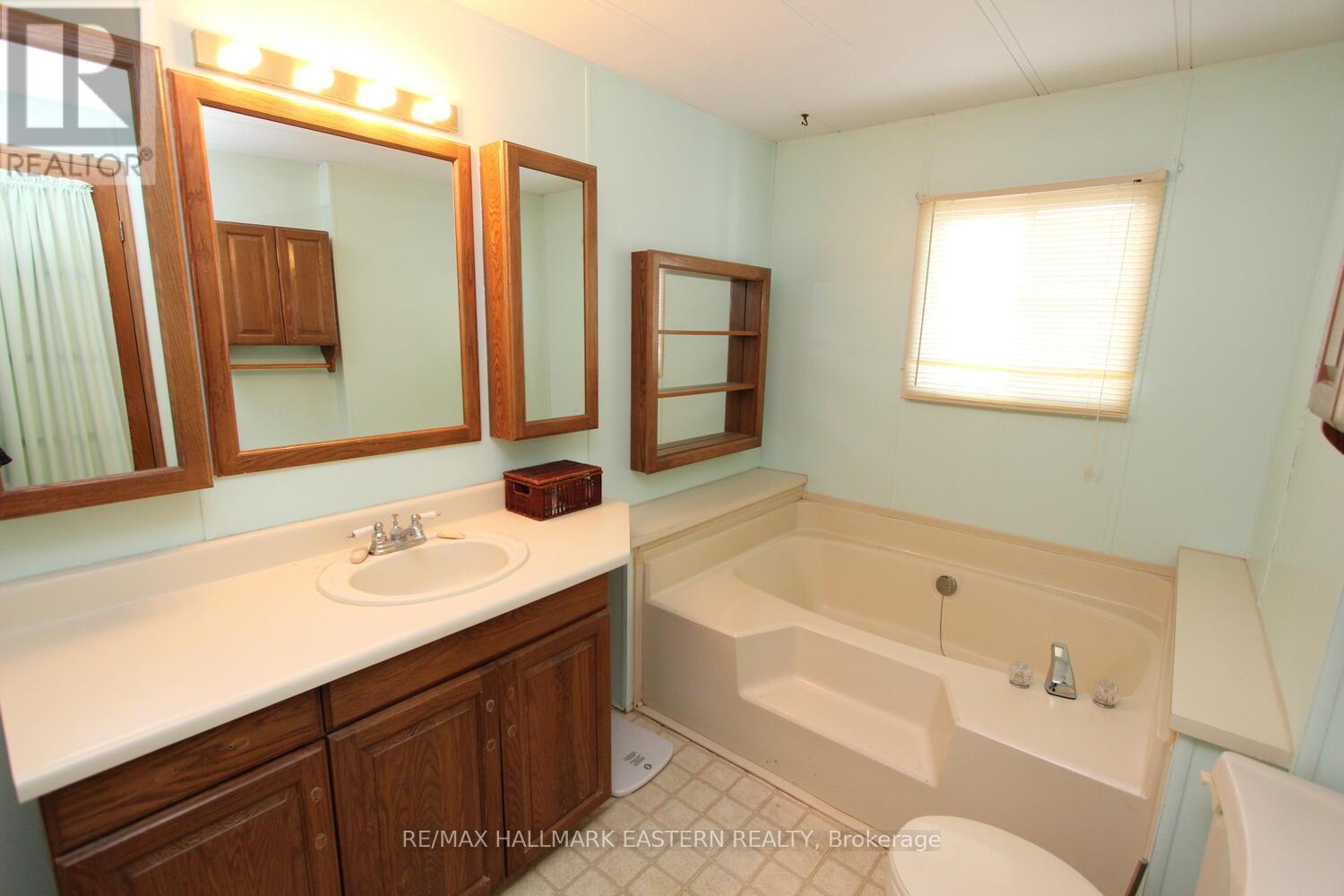 Photo 23 of 30 Lake Street, Havelockbelmontmethuen ON