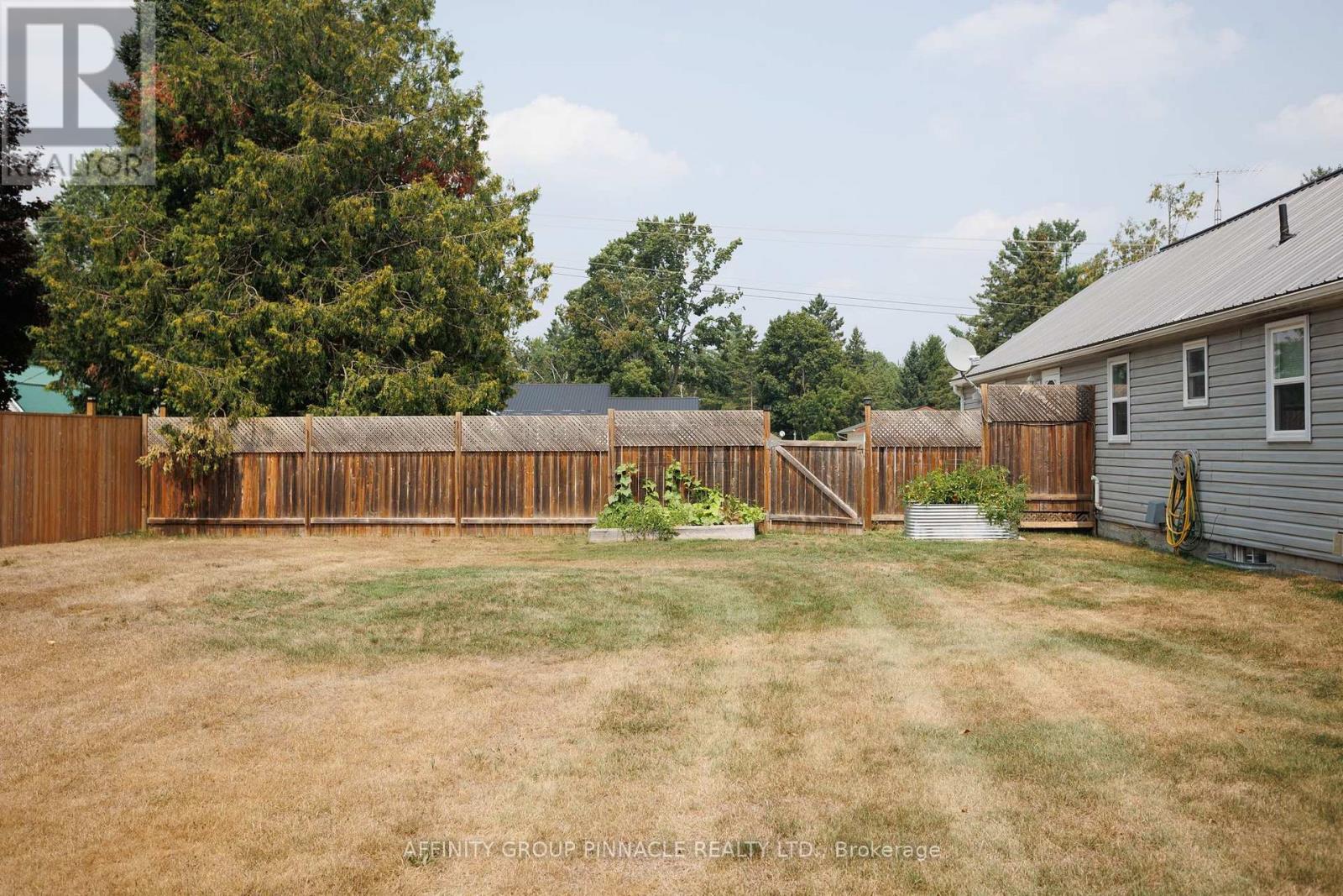 Photo 16 of 97 Bolsover Road, Kawartha Lakes ON