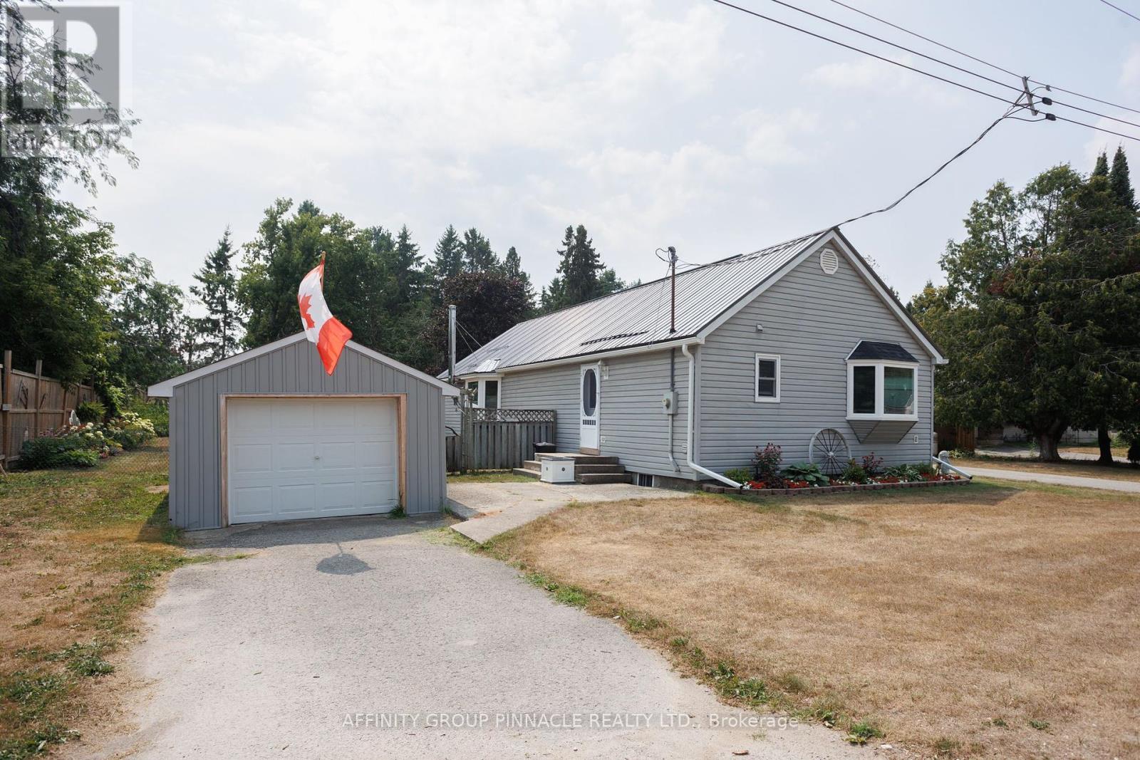 Photo 35 of 97 Bolsover Road, Kawartha Lakes ON
