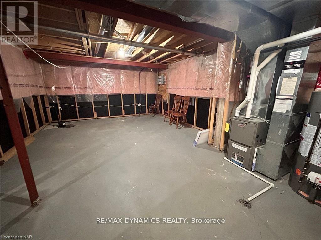 Photo 11 of 7984 Grossi Court, Niagara Falls ON